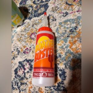 Taco Bell Make a run for the border 1988 Water Plastic Bottle Straw & cap